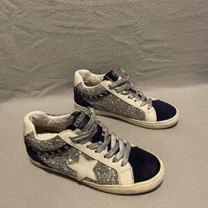 Vintage  Havana Bounce 23 Silver Glitter and Navy Suede Sneakers Size 11